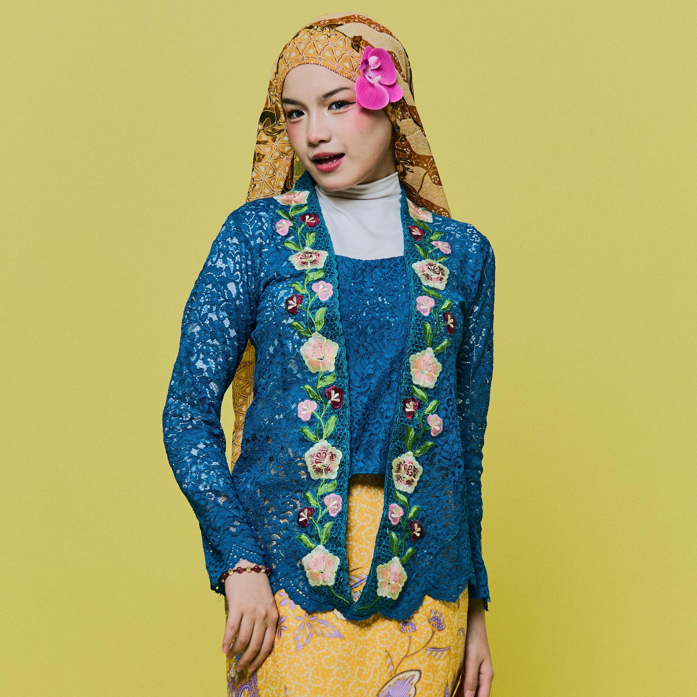 Kebaya Naya - Top Only
