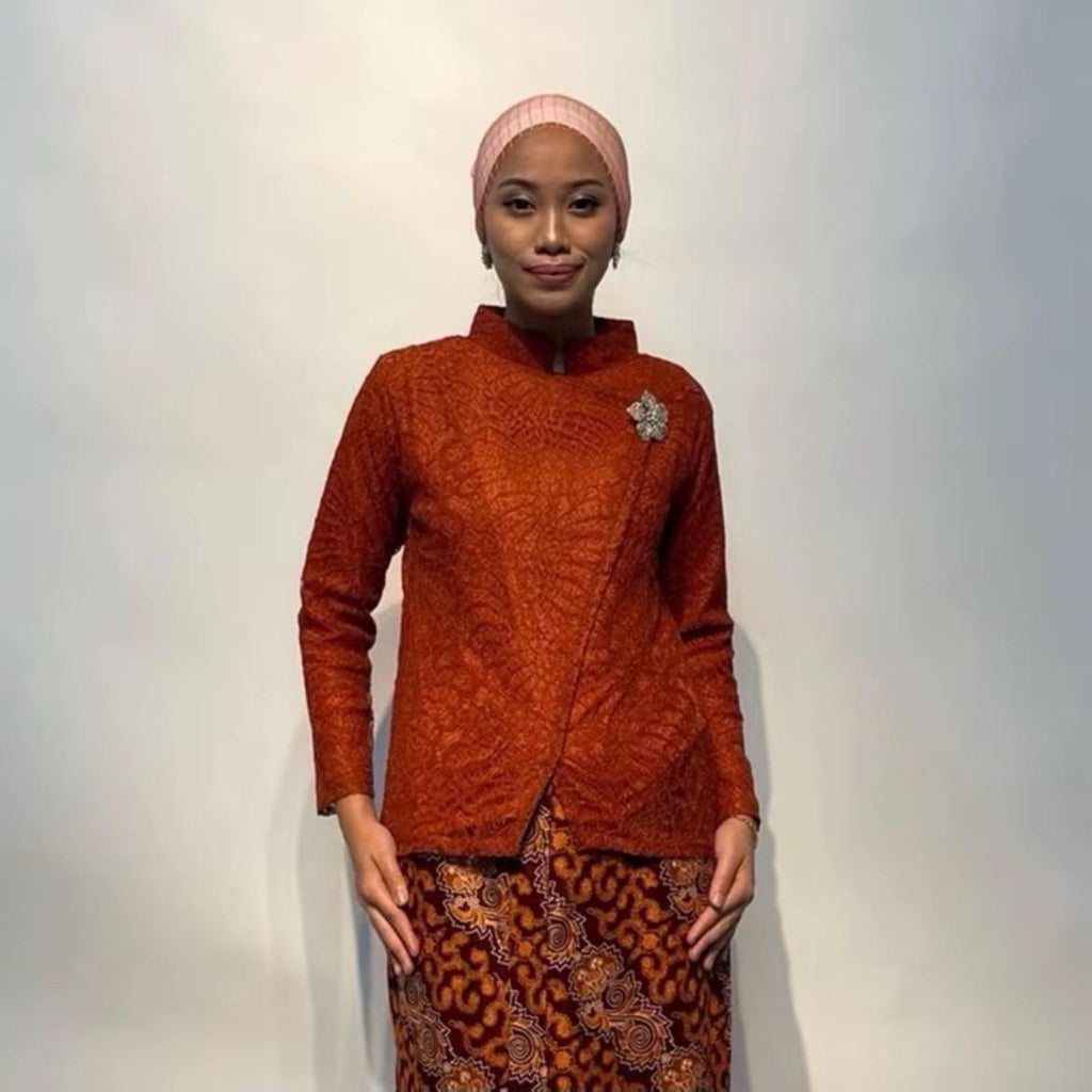 RIMBUNKL KEBAYA GADIS KRETEK (top only)