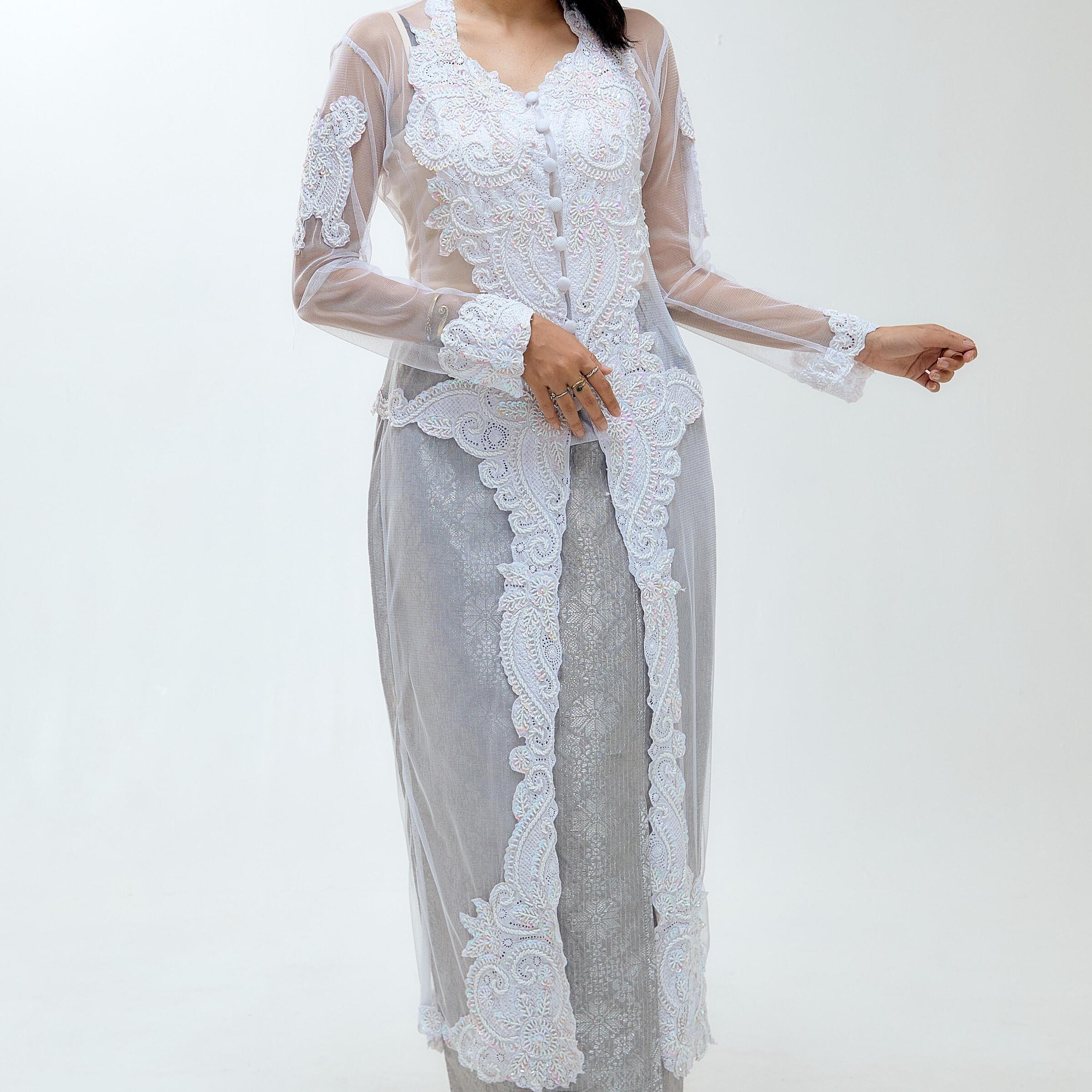 Rimbunkl Kebaya Aurora Long Sleeve  Manik