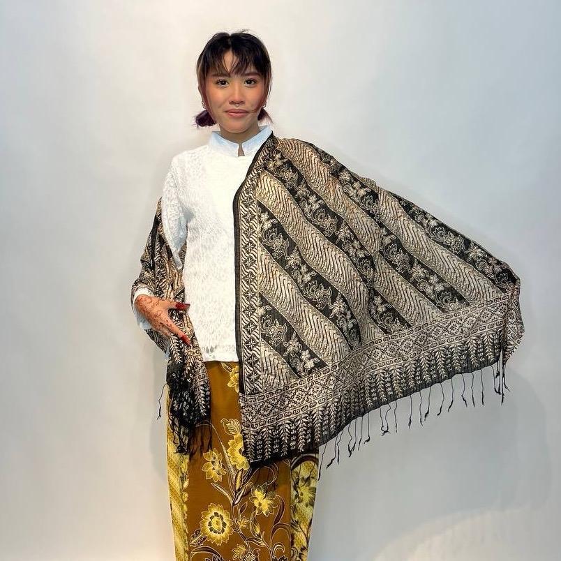 RIMBUNKL SHAWL BATIK SUTERA