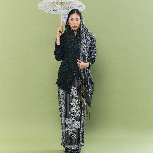 Kebaya Jenaya Set ( shawl + top + skirt)